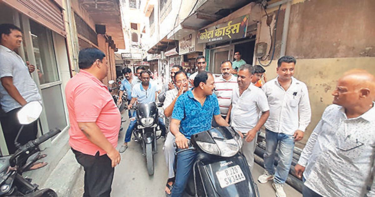 Dhariwal hops on a scooty, takes stock of various projects in Kota